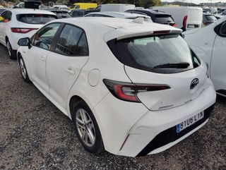 Toyota Corolla 1.8 125H Business Plus E-CVT 90 kW (122 CV)