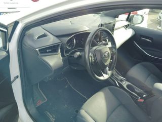 Toyota Corolla 1.8 125H Business Plus E-CVT 90 kW (122 CV)