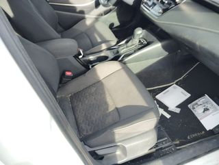 Toyota Corolla 1.8 125H Business Plus E-CVT 90 kW (122 CV)