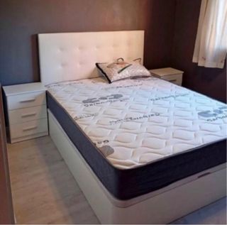 Canapé y Colchón Blanco