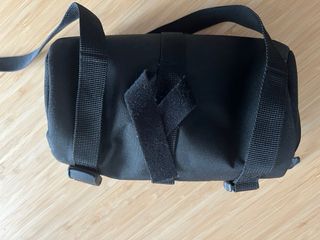 AGU Bolsa Manillar Venture 1.5L Negra