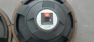 Altavoces JBL (2 unidades)