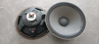 Altavoces JBL (2 unidades)