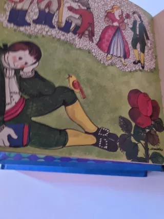 Dos libros enciclopedia Infantil