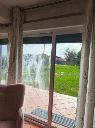 Ventana aluminio con persiana