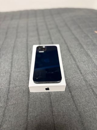 iPhone 14 Azul titaneo