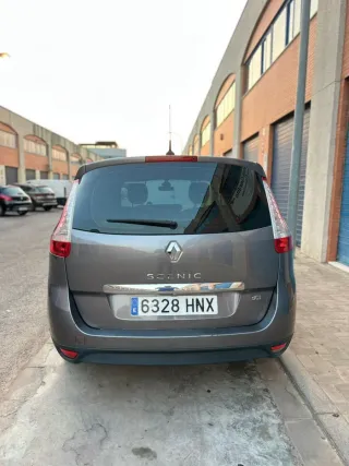 Renault Grand Scenic 2014