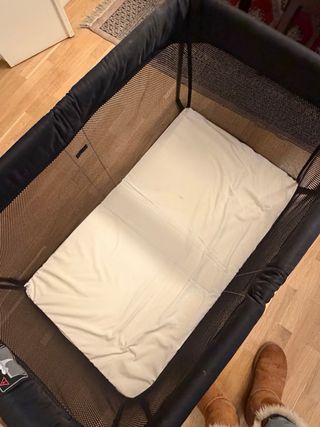 Cuna de viaje Baby Bjorn + estuche