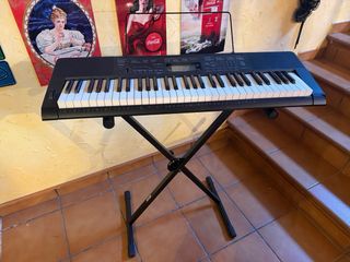 Tastiere Casio CTK-3200 + Supporto X + Caricatore