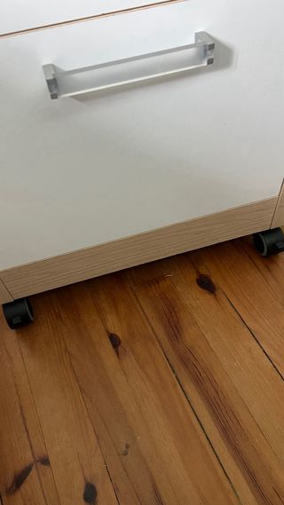 Mueble auxiliar de madera