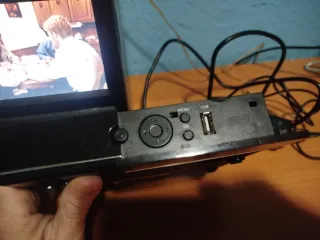 TV con DVD, CD, USB, SD JVC