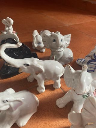 Conjunto de Elefantes Decorativos Cerâmica 13 peça