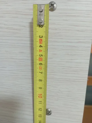 Asas o pomos de puerta plateados