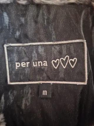 Abrigo negro talla M con pelo