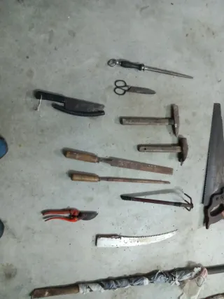 Lote de herramientas variadas