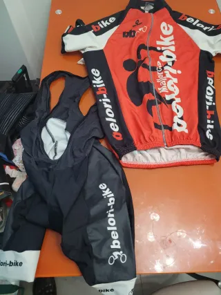 Ropa ciclismo talla L