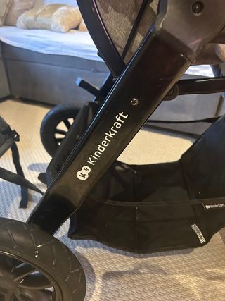 Carro de bebé Kinderkraft gris