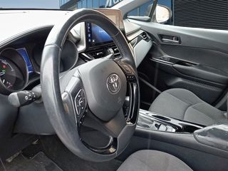 Toyota C-HR 1.8 125H Advance 90 kW (122 CV)