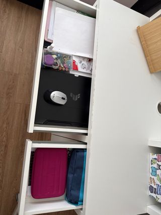 Escritorio Blanco Ikea con Estantería