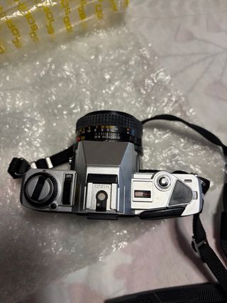 Cámara Minolta Vintage Plata y Negra