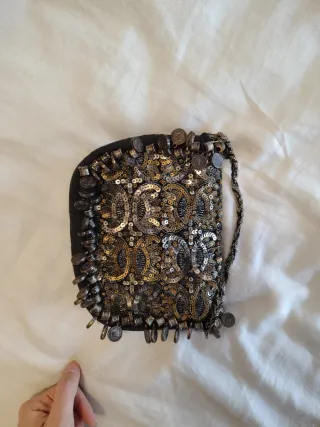 Bolso étnico pequeño con abalorios