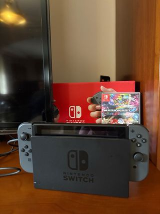 Nintendo Switch Gris con caja+ Mario Kart 8 Deluxe