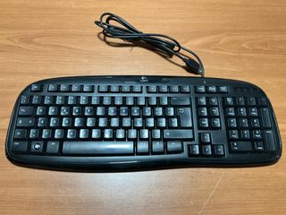 Tastiera USB Logitech Classic Keyboard 200 qwerty