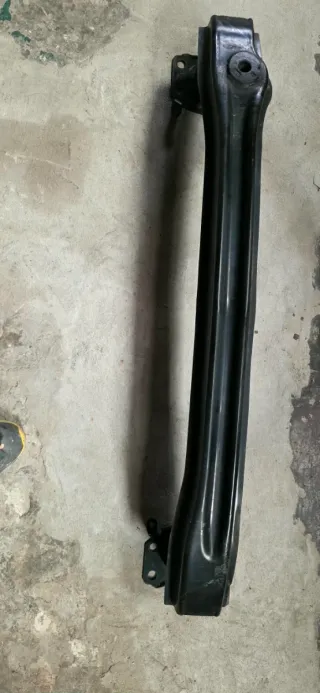 Soporte parachoques Seat León Mk2