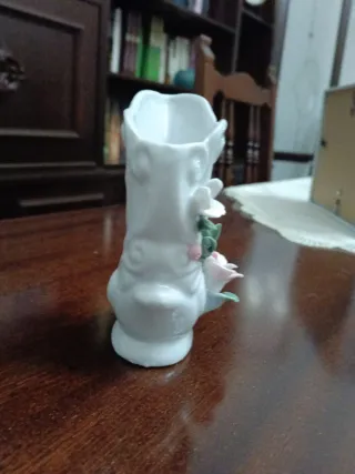 Jarrón porcelana cisne flores rosa blanco