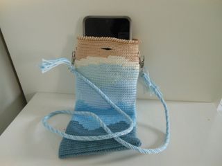 Portacellulare artigianale all'uncinetto in cotone