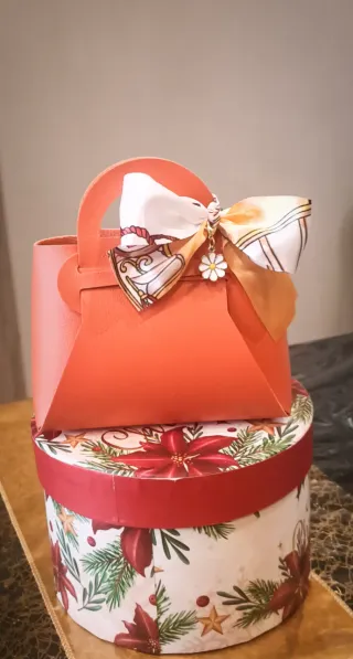 Mini Borsetta Arancio con Ciondolo Margherita