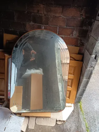 Espejo de madera y cristal