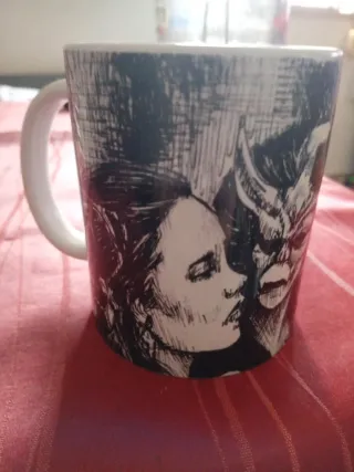 Taza Dentro del Laberinto