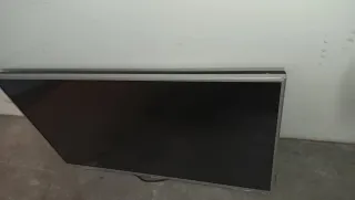 TV Panasonic 40 LED sin pie