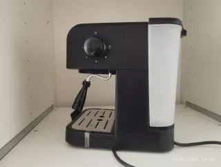 Cafetera Amazon Basics Negra