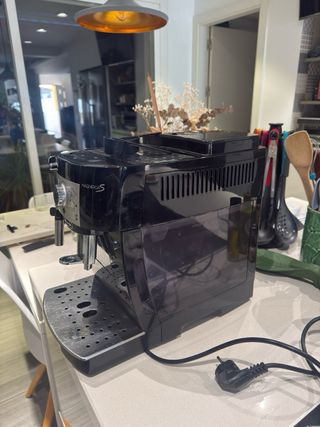 Cafetera DeLonghi Magnifica S Negra