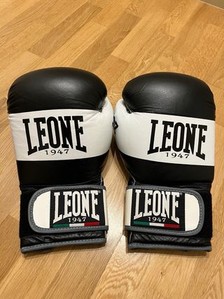 Guantes de boxeo Leone nuevos (16 onzas)