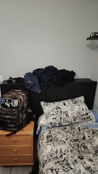 Cabecero 150 cm oscuro con baldas