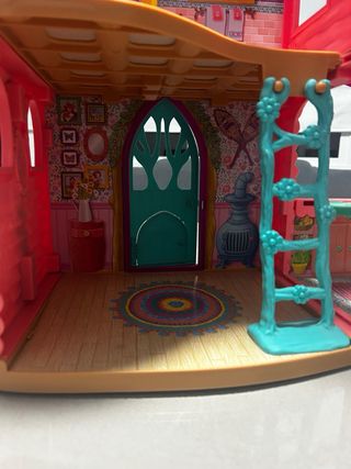 Casa de muñecas ENCHANTIMALS