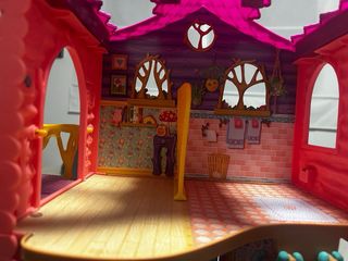 Casa de muñecas ENCHANTIMALS