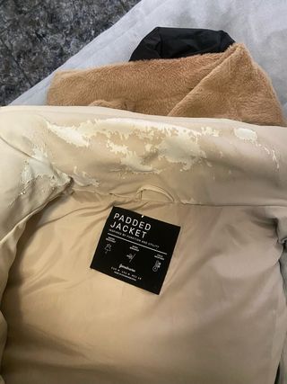 Chaleco beige de cuero