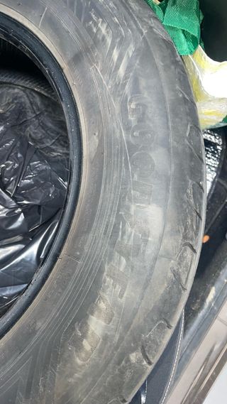 2 Ruedas Goodyear 215/65 R16