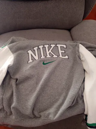 Sudadera Nike gris con cremallera/original