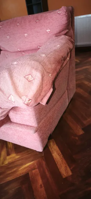 2 Sofás 3 plazas rosa