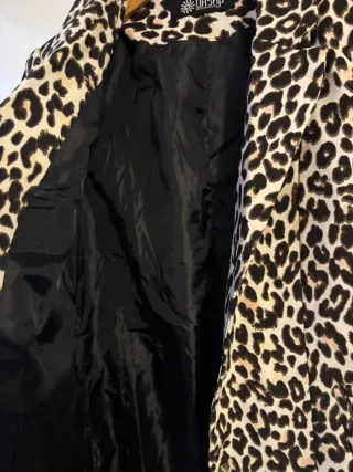 Cazadora estampado leopardo