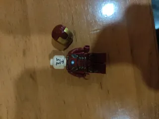 Figuras LEGO Marvel Ultron vs Ironman