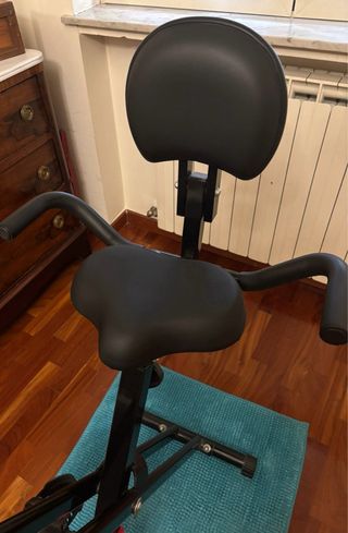 Cyclette pieghevole con spalliera