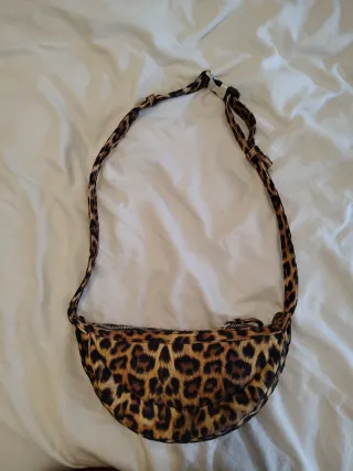 Riñonera Leopardo Zara