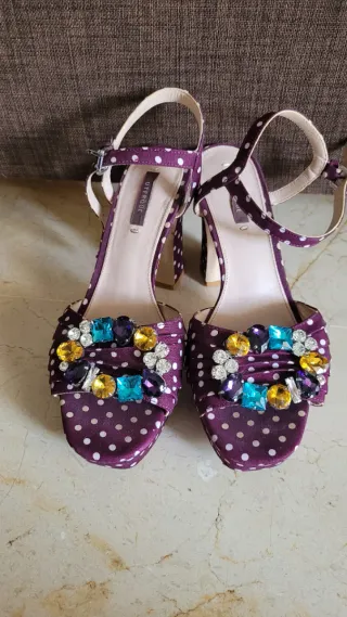 Zapatos Uterqüe Talla 38 Estampado Lunares