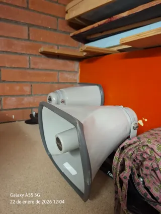 MEGAFONIA ALTAVOCES COCHE